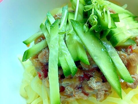 麻婆の素で簡単ドライ坦々麺